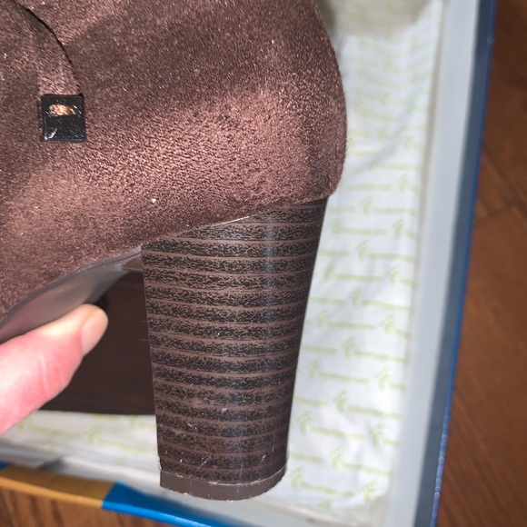 Bear Traps Suede knee high boots NEW! Size 7 - Picture 8 of 8